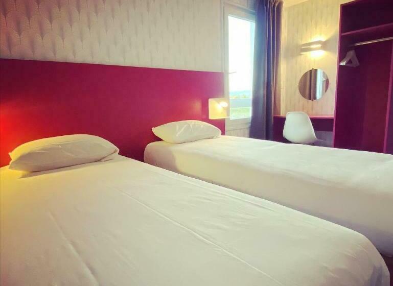 Номер Стандарт Трехместный, Fasthôtel Clermont Ferrand Gerzat