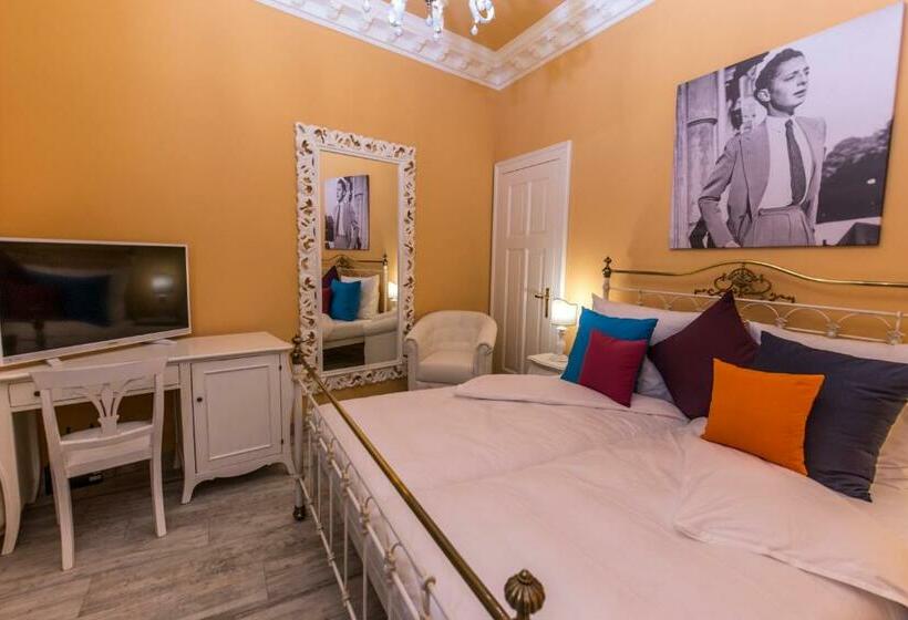 Номер Стандарт, Grande Albergo Giancarlo