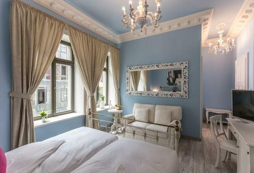 غرفة قياسية, Grande Albergo Giancarlo