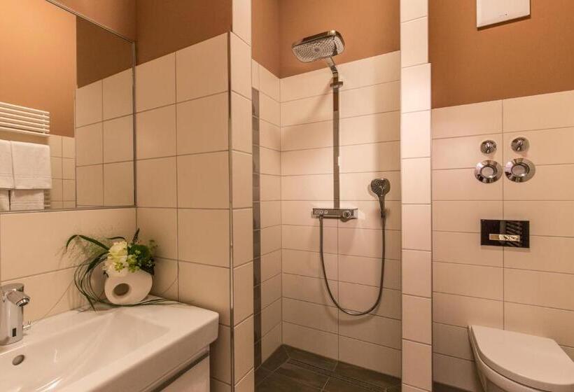 스탠다드 트리플 룸, Grande Albergo Giancarlo