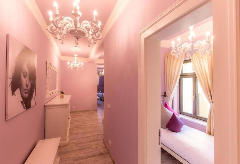 جناح سرير كينج, Grande Albergo Giancarlo