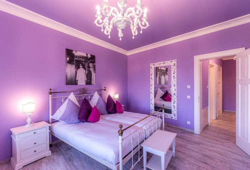 غرفة قياسية ثلاثية, Grande Albergo Giancarlo