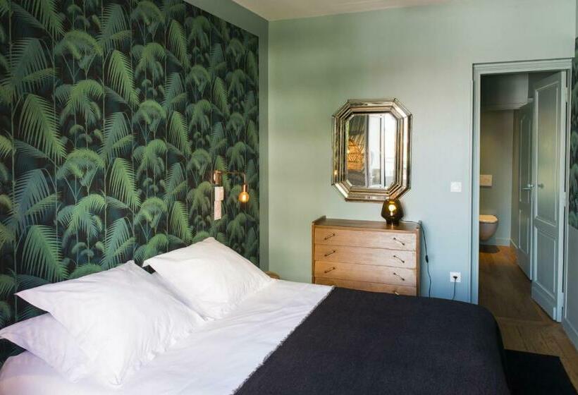 اتاق لوکس با بالکن, Home Arcachon