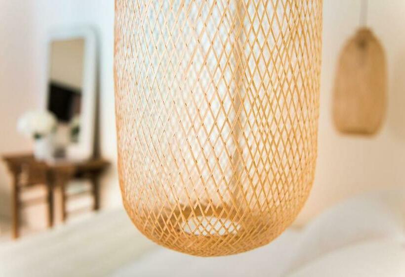 اتاق لوکس, Home Arcachon