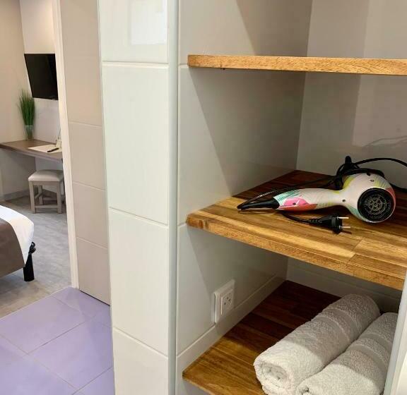 غرفة قياسية مطلّة علي البحر, Hôtel Beau Soleil