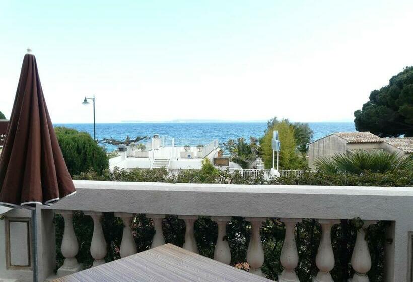 غرفة قياسية مطلّة علي البحر, Hôtel Beau Soleil