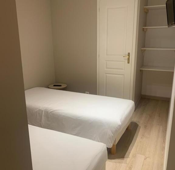 جناح مطلّ علي البحر, Hôtel Beau Soleil