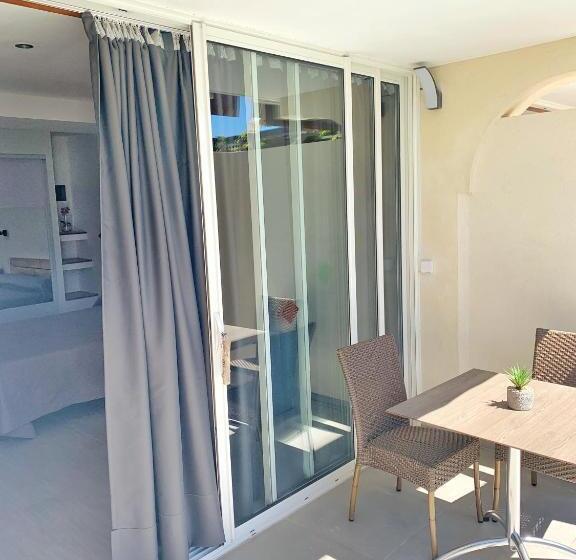 غرفة قياسية سرير كينج, Hôtel Beau Soleil