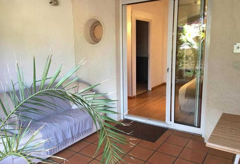 غرفة قياسية مطلّة علي الحديقة, Hôtel Beau Soleil