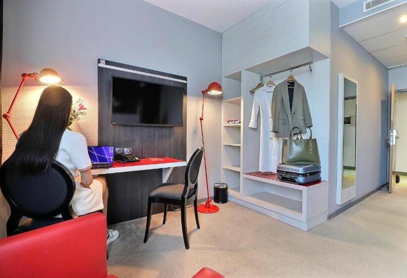 스탠다드 룸 킹사이즈 침대, Hôtel Des Lumières Lyon Meyzieu Arena Stadium