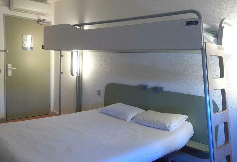 חדר סטנדרט לשלושה, Ibis Budget Poitiers Sud