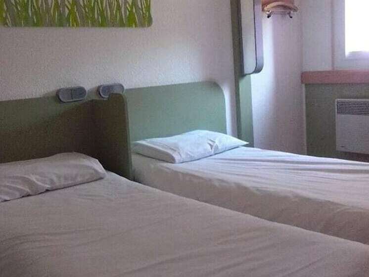חדר סטנדרט לשלושה, Ibis Budget Poitiers Sud