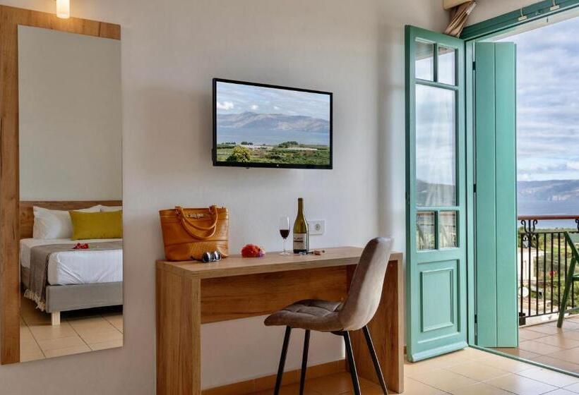 オーシャンビュースタンダードルーム, Kaliviani Traditional