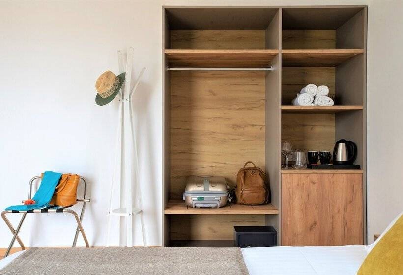 オーシャンビュースタンダードルーム, Kaliviani Traditional