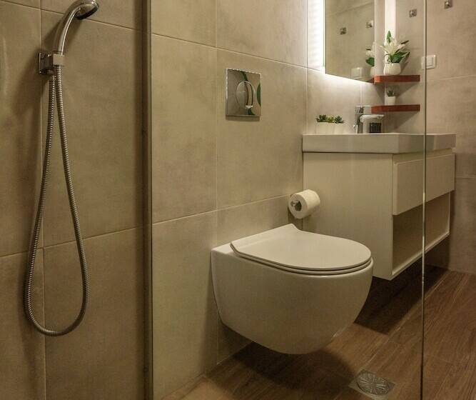 オーシャンビュースタンダードルーム, Kaliviani Traditional