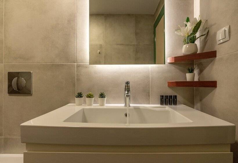 オーシャンビュースタンダードルーム, Kaliviani Traditional