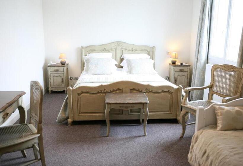 家庭间, Cit Hotel La Villa Julia