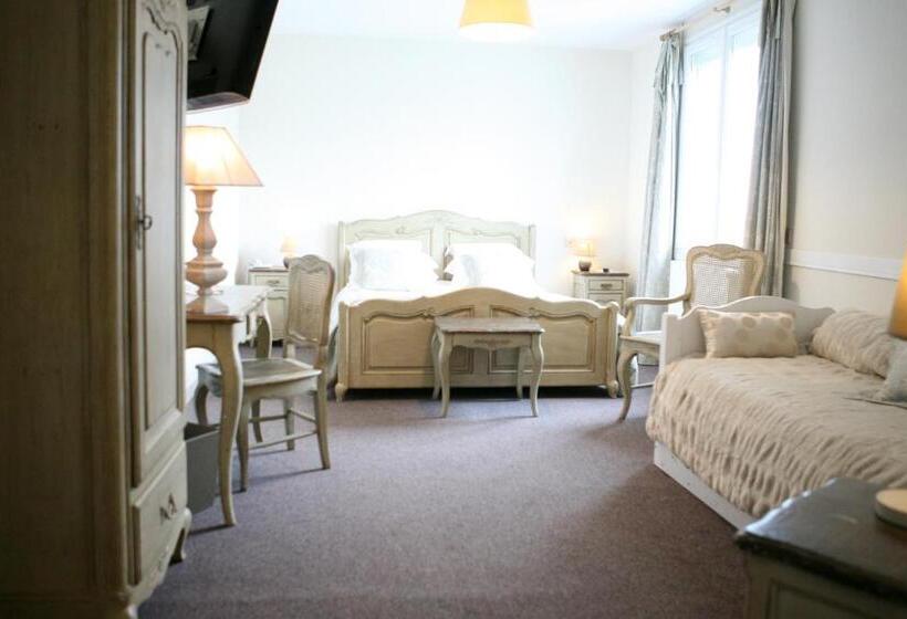 Quarto Familiar, Cit Hotel La Villa Julia