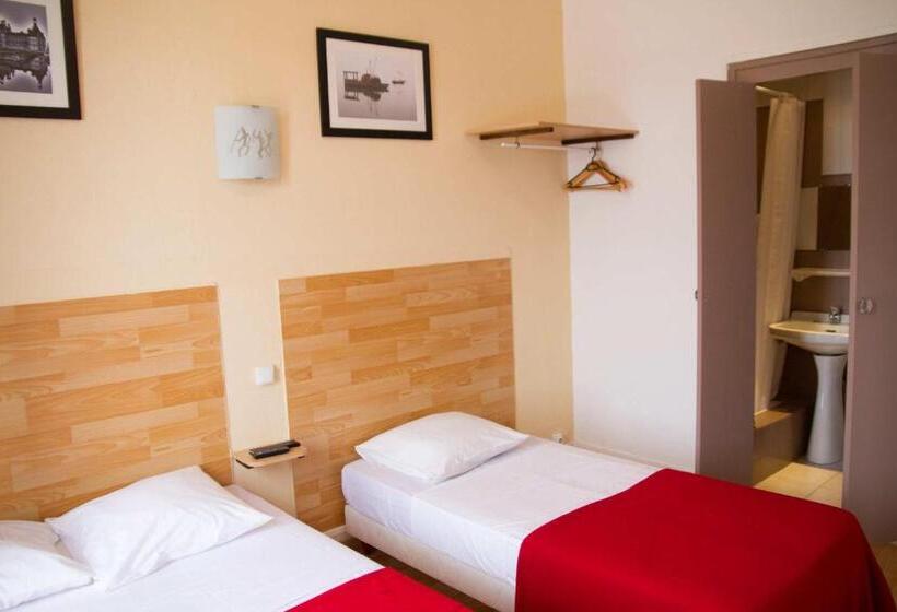 패밀리 룸, Le Pavillon