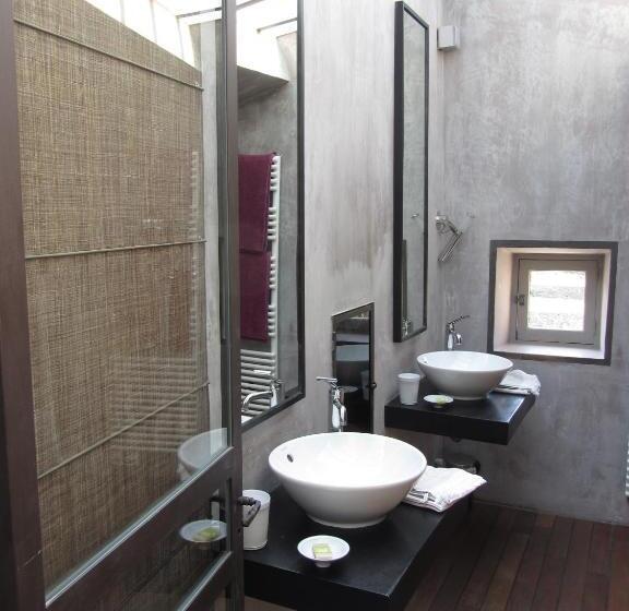 Люкс, Les Rosées