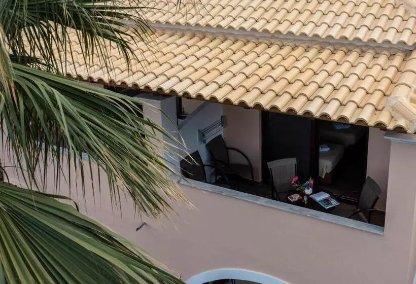 استودیوی کلاسیک, Levantino Studios & Apartments