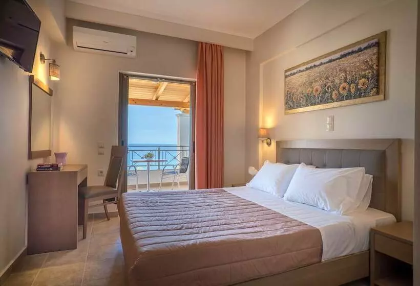 استودیوی استاندارد, Levantino Studios & Apartments