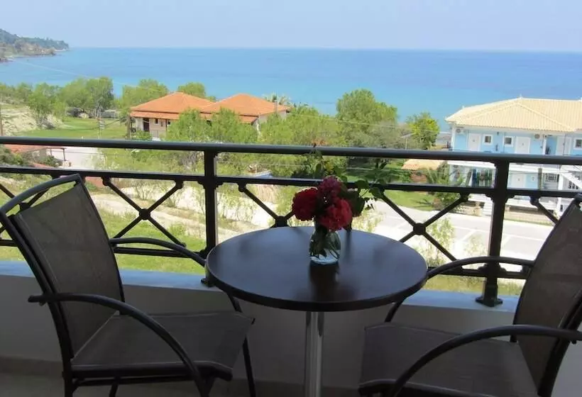 استودیوی استاندارد, Levantino Studios & Apartments