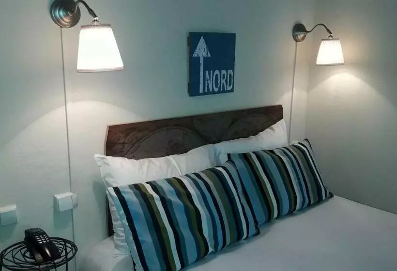 ベーシックルーム, Logis Hôtel Lafayette Rochefort France
