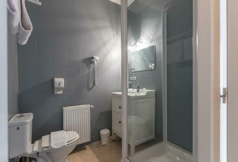 기본룸, Logis Hôtel Lafayette Rochefort France