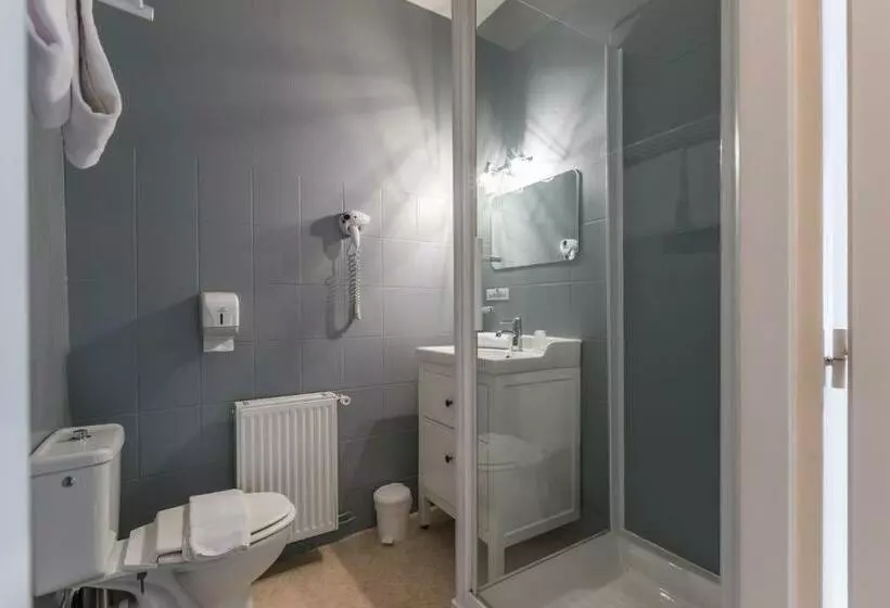 ベーシックルーム, Logis Hôtel Lafayette Rochefort France