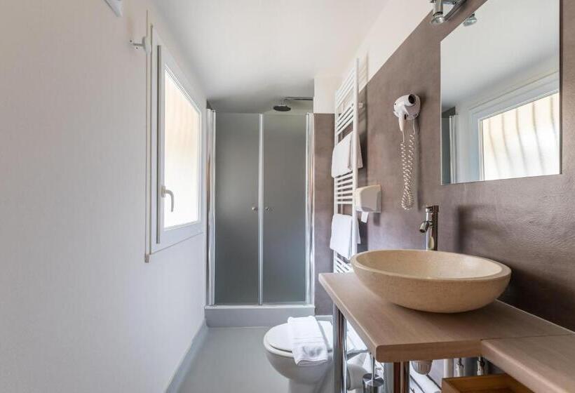 패밀리 룸, Logis Hôtel Lafayette Rochefort France