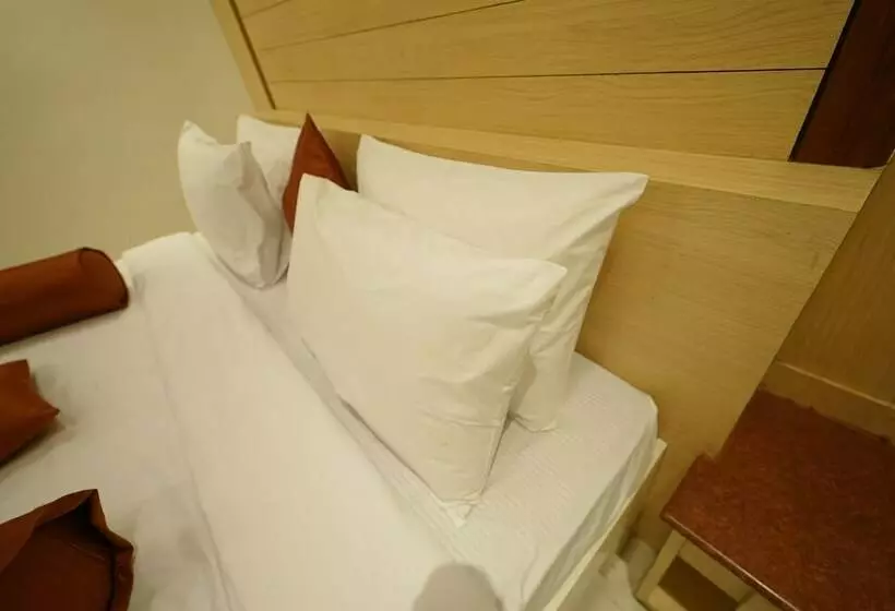 スーペリアールーム, Palmyra Grand Inn