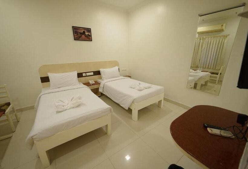 标准间, Palmyra Grand Inn