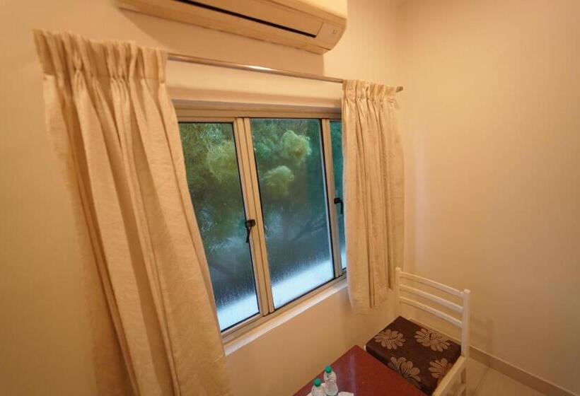 标准间, Palmyra Grand Inn