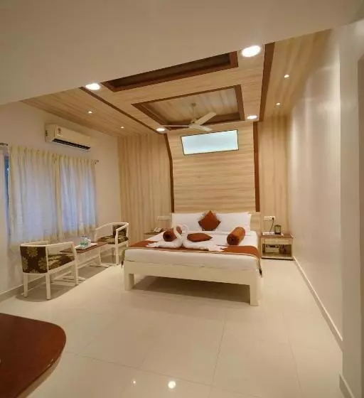スイート, Palmyra Grand Inn