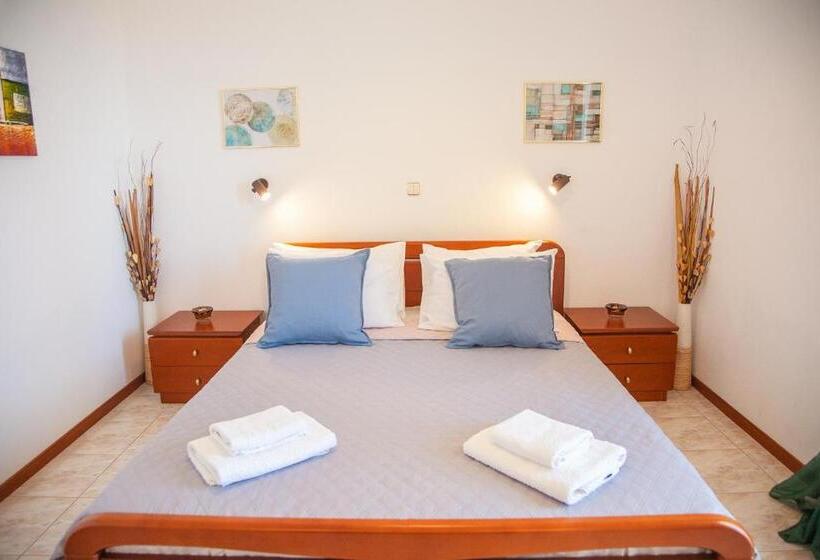 سوئیت 2 خوابه, Porto Diakofti