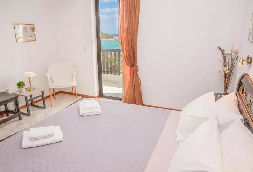 Deluxe Suite Sea View, Porto Diakofti