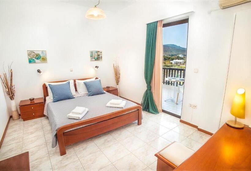 سوئیت 2 خوابه, Porto Diakofti