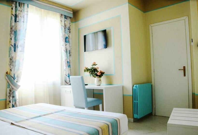 غرفة سوبيريور, Souvenir