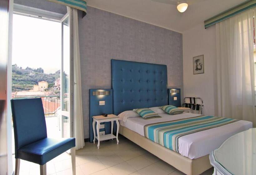 غرفة قياسية مزوَّدة بتراس, Souvenir