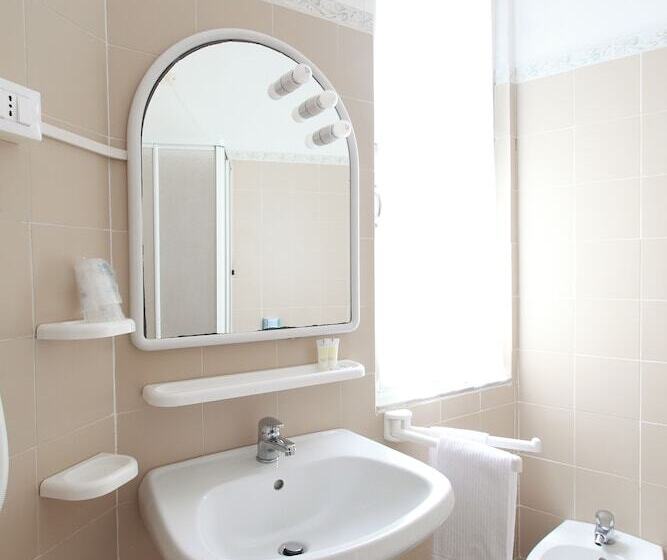 标准间带露台, Souvenir