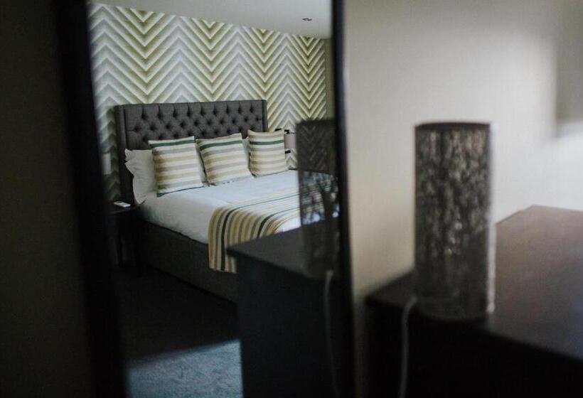 Chambre Economy, The Globe