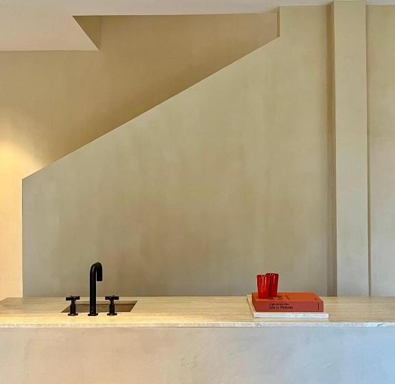 Вилла с 1 спальней и бассейном, Toile Blanche