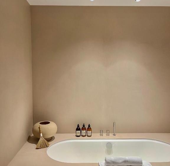 Вилла с 1 спальней и бассейном, Toile Blanche