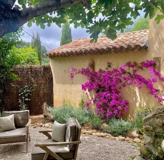 Вилла 1 Спальня, Toile Blanche