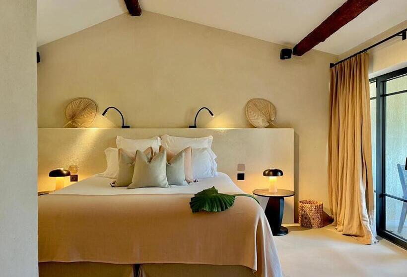 带大床的复式套间, Toile Blanche