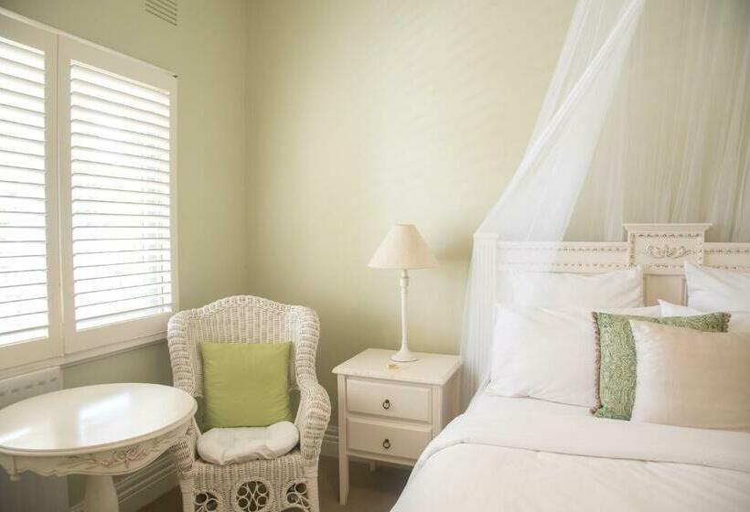 חדר סטנדרט נוף לגינה, Plantation House At Whitecliffs Bed And Breakfast