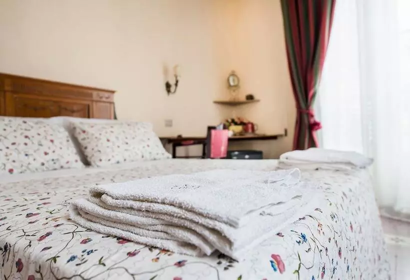 اتاق استاندارد سه نفره, La Casa Di Zoe