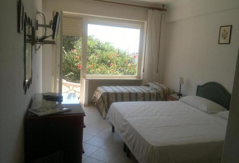 اتاق استاندارد چهار تخته, 4 Stagioni