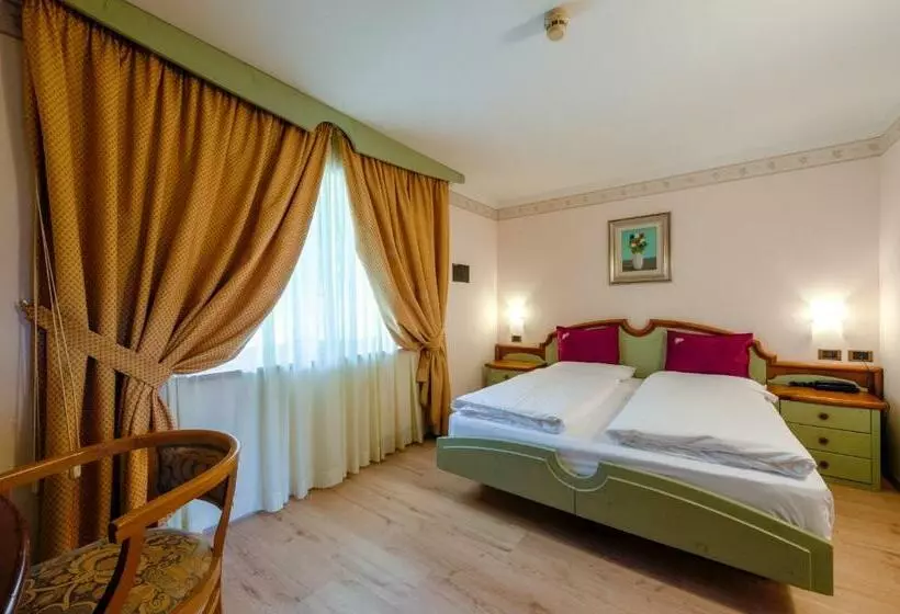 اتاق استاندارد, Albergo Alla Rosa